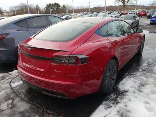 2021 Tesla Model S Plaid