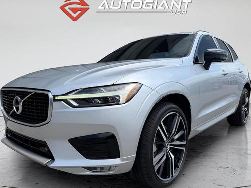 Bright Silver Metallic 2020 Volvo XC60 T5 R-Design