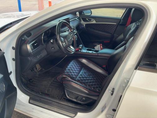 2022 Genesis G70 3.3T AWD