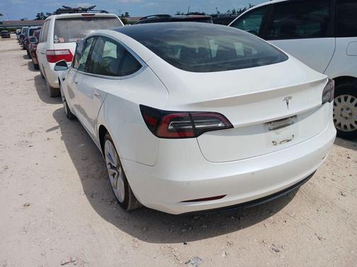 2018 Tesla Model 3 Mid Range