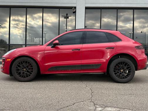 2017 Porsche Macan GTS