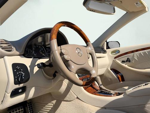 Black 2009 Mercedes-Benz CLK-Class CLK 350