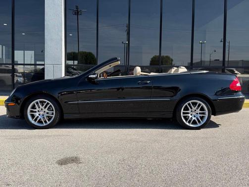 Black 2009 Mercedes-Benz CLK-Class CLK 350
