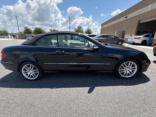 Black 2009 Mercedes-Benz CLK-Class CLK 350