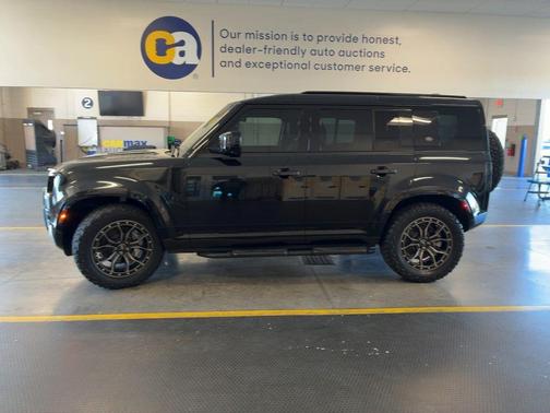 Santorini Black Metallic 2022 Land Rover Defender 110 X-Dynamic SE