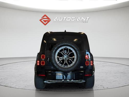 Santorini Black Metallic 2022 Land Rover Defender 110 X-Dynamic SE