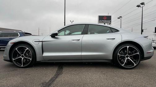 2020 Porsche Taycan 4S