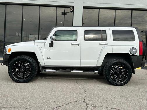 2006 Hummer H3 Base