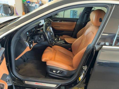 Black Sapphire Metallic 2018 BMW 640 i xDrive