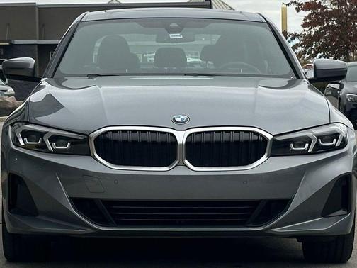 2023 BMW 330 330i