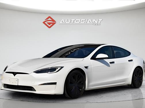 Pearl White Multi-Coat 2023 Tesla Model S Standard Range