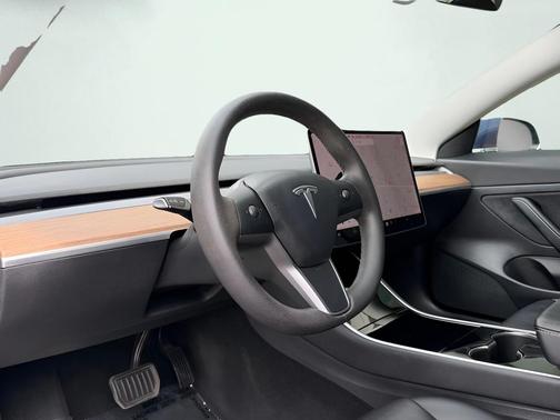 Deep Blue Metallic 2020 Tesla Model 3 Standard Range Plus