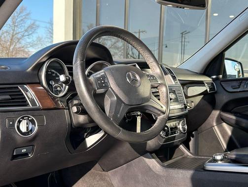 2014 Mercedes-Benz M-Class 4MATIC