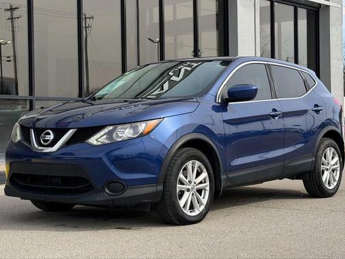 2017 Nissan Rogue Sport S