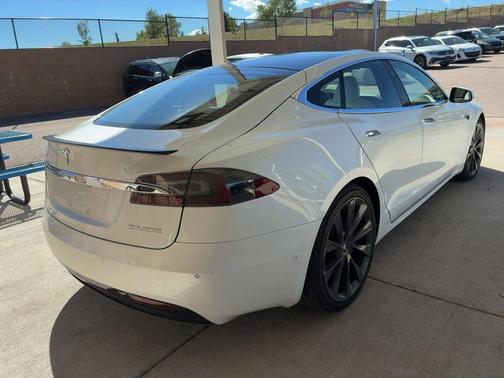 2021 Tesla Model S Performance