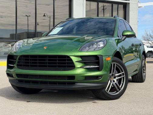 2021 Porsche Macan Base