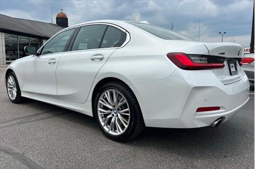2024 BMW 330 i xDrive
