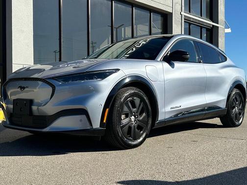 2022 Ford Mustang Mach-E California Route 1