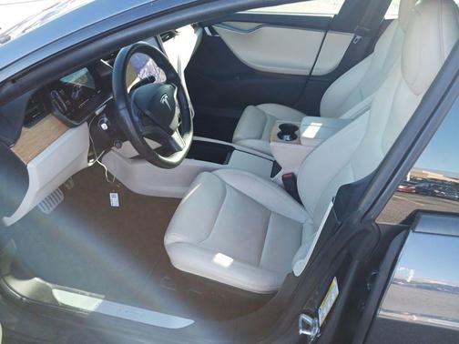 2020 Tesla Model S Performance