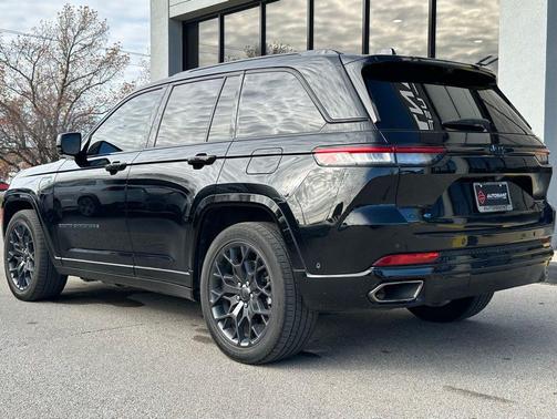 2023 Jeep Grand Cherokee 4xe Summit Reserve