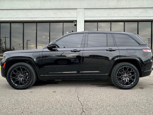 2023 Jeep Grand Cherokee 4xe Summit Reserve