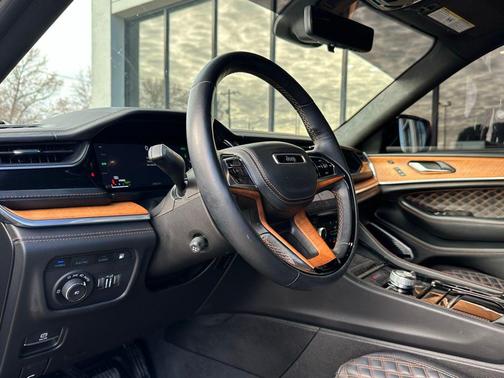 2023 Jeep Grand Cherokee 4xe Summit Reserve