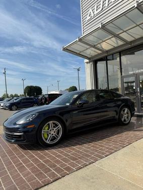 2018 Porsche Panamera 4