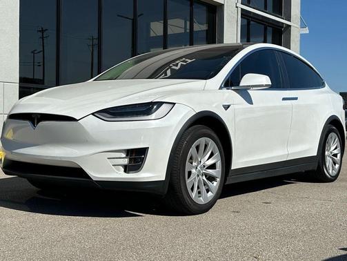 2019 Tesla Model X Long Range