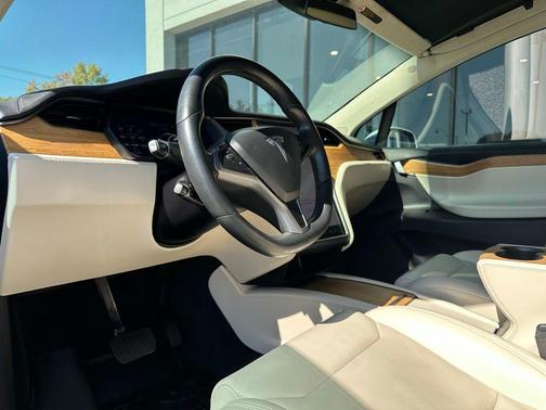2019 Tesla Model X Long Range