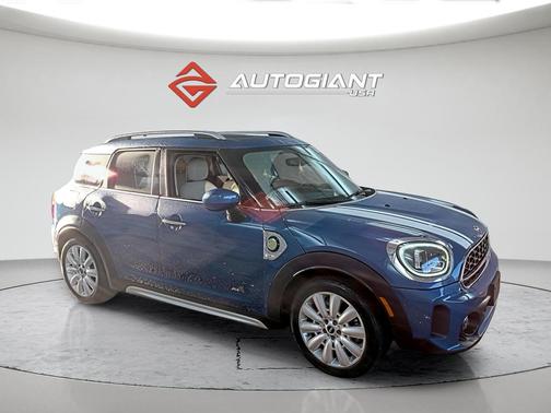 Island Blue Metallic 2021 MINI SE Countryman Cooper