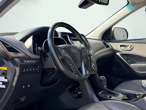 2017 Hyundai SANTA FE Limited Ultimate