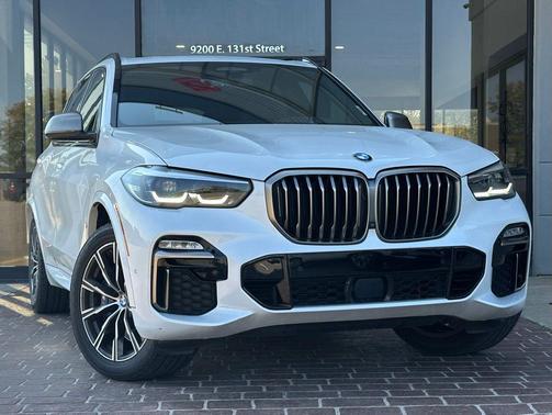 2021 BMW X5 M50i