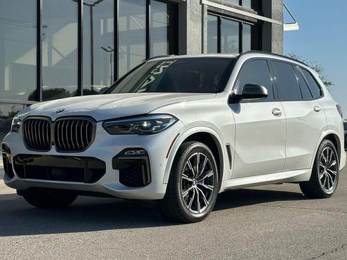 2021 BMW X5 M50i