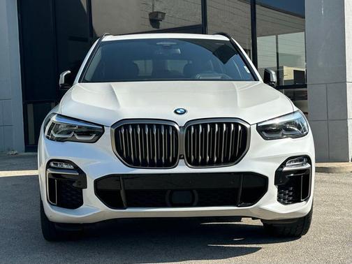 2021 BMW X5 M50i