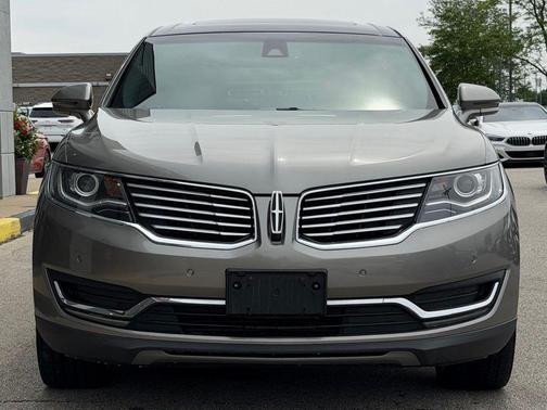 Luxe Metallic 2016 Lincoln MKX Reserve