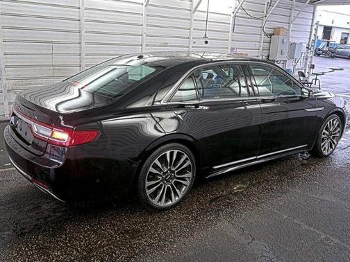 2017 Lincoln Continental Select