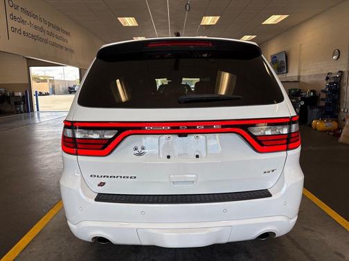 White Knuckle Clearcoat 2023 Dodge Durango GT Plus