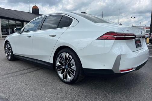 2024 BMW i5 eDrive40