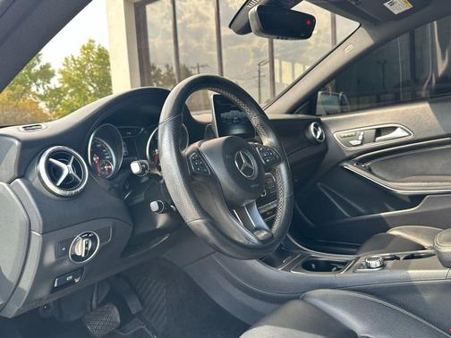 2018 Mercedes-Benz CLA 250 Base