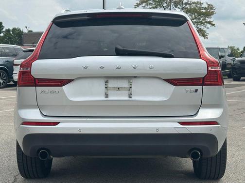 2019 Volvo XC60 T5 Momentum