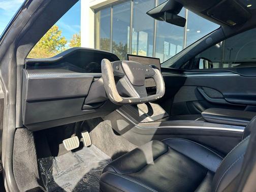 2023 Tesla Model S Plaid