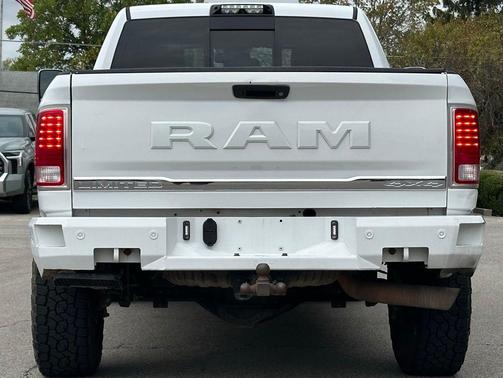 2018 RAM 2500 Limited Crew Cab 4x4 6'4' Box