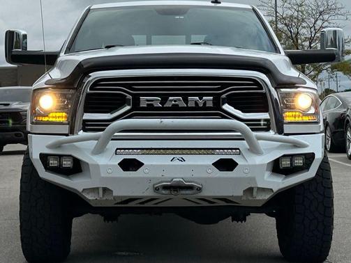 2018 RAM 2500 Limited Crew Cab 4x4 6'4' Box