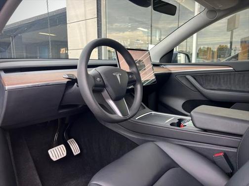 2023 Tesla Model Y Performance Dual Motor All-Wheel Drive