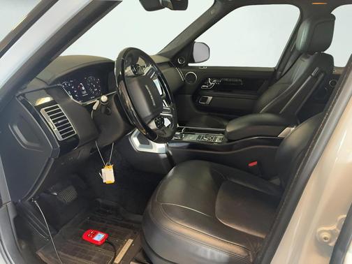 White 2020 Land Rover Range Rover P525 HSE SWB