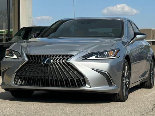2022 Lexus ES 350 Base