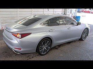 2022 Lexus ES 350 Base