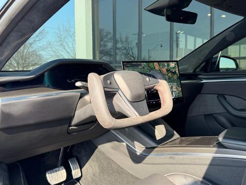 2021 Tesla Model S Plaid