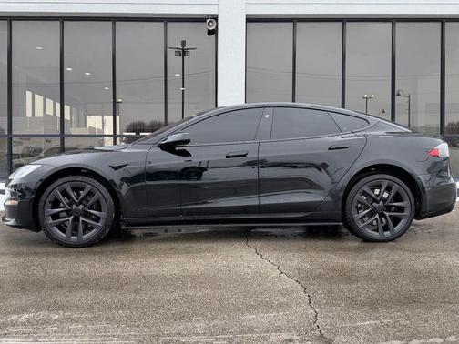2021 Tesla Model S Plaid