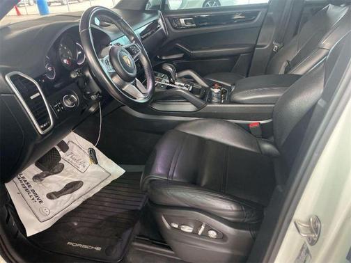 2020 Porsche Cayenne Cayenne